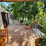 別荘 Vicolo - Sleeps 5 With Air Con, Wifi, Balcony For Dining And Pool