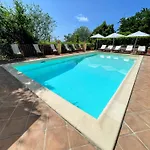 Vicolo - Sleeps 5 With Air Con, Wifi, Balcony For Dining And Pool *
