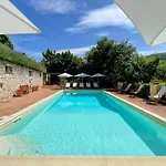 Vicolo - Sleeps 5 With Air Con, Wifi, Balcony For Dining And Pool