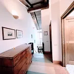 Vicolo - Sleeps 5 With Air Con, Wifi, Balcony For Dining And Pool * Strettura