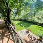 Vicolo - Sleeps 5 With Air Con, Wifi, Balcony For Dining And Pool Strettura