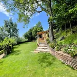 Vicolo - Sleeps 5 With Air Con, Wifi, Balcony For Dining And Pool Strettura