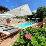 別荘 Vicolo - Sleeps 5 With Air Con, Wifi, Balcony For Dining And Pool *
