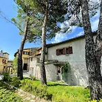 Vicolo - Sleeps 5 With Air Con, Wifi, Balcony For Dining And Pool 別荘 *