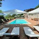 別荘 Vicolo - Sleeps 5 With Air Con, Wifi, Balcony For Dining And Pool