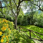 Vicolo - Sleeps 5 With Air Con, Wifi, Balcony For Dining And Pool Strettura