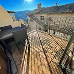 Vicolo - Sleeps 5 With Air Con, Wifi, Balcony For Dining And Pool 別荘 *