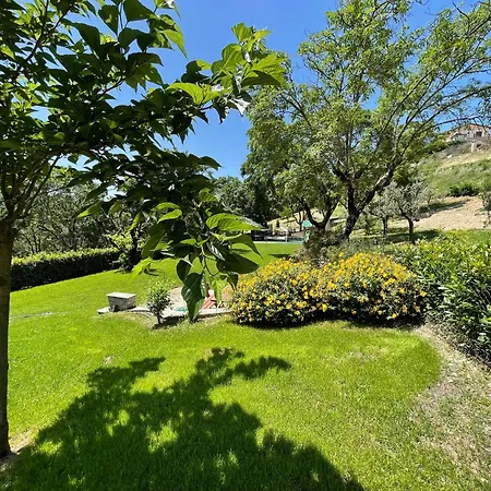 Vicolo - Sleeps 5 With Air Con, Wifi, Balcony For Dining And Pool * Strettura
