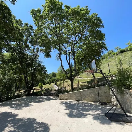 Holiday home Spoleto Splash Casa Vicoloslps 45wifiaircon *