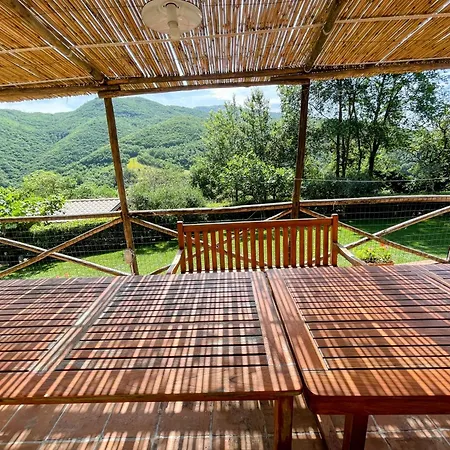Vicolo - Sleeps 5 With Air Con, Wifi, Balcony For Dining And Pool *