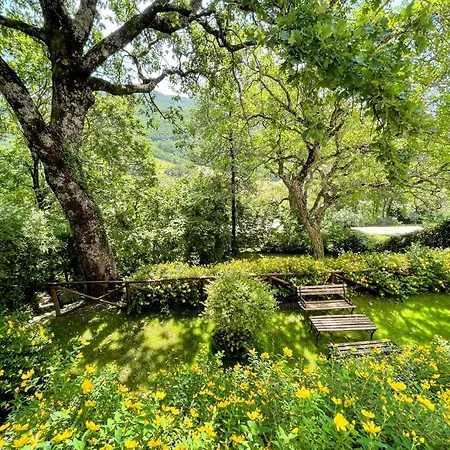 Сasa de vacaciones Vicolo - Sleeps 5 With Air Con, Wifi, Balcony For Dining And Pool Strettura