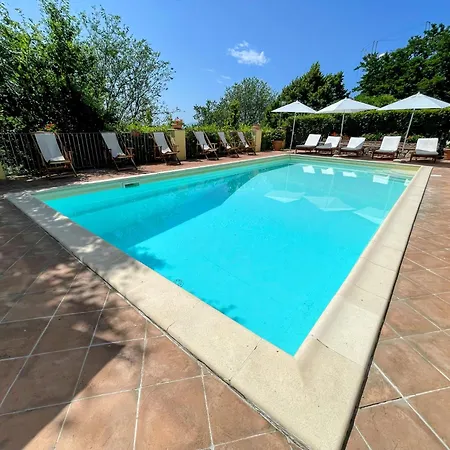 Vicolo - Sleeps 5 With Air Con, Wifi, Balcony For Dining And Pool *