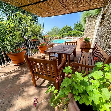 Vicolo - Sleeps 5 With Air Con, Wifi, Balcony For Dining And Pool Сasa de vacaciones Strettura