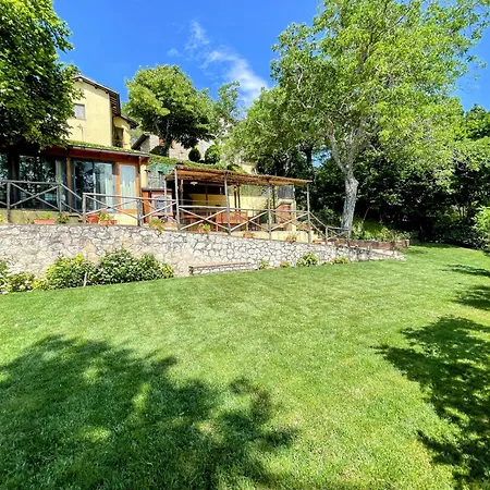 Vicolo - Sleeps 5 With Air Con, Wifi, Balcony For Dining And Pool *