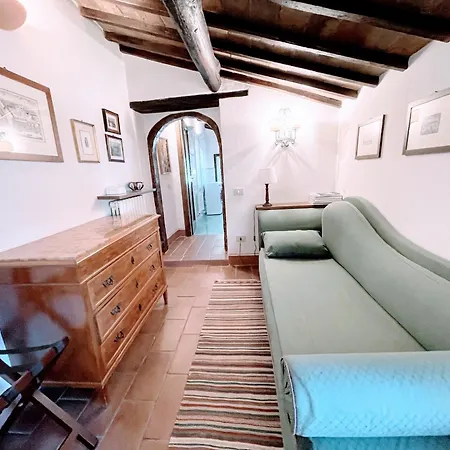 Vicolo - Sleeps 5 With Air Con, Wifi, Balcony For Dining And Pool * Strettura