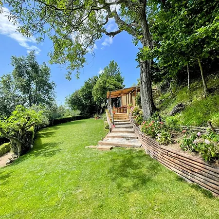 Vicolo - Sleeps 5 With Air Con, Wifi, Balcony For Dining And Pool Strettura