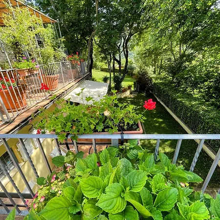 Сasa de vacaciones Vicolo - Sleeps 5 With Air Con, Wifi, Balcony For Dining And Pool