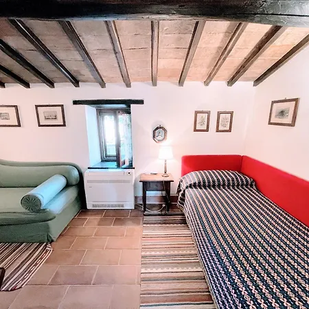Vicolo - Sleeps 5 With Air Con, Wifi, Balcony For Dining And Pool Сasa de vacaciones