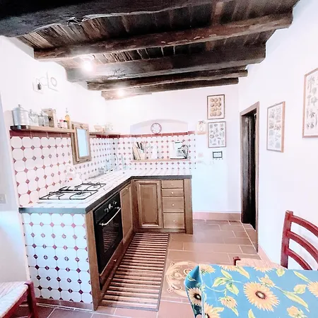 Vicolo - Sleeps 5 With Air Con, Wifi, Balcony For Dining And Pool Σπίτι διακοπών Strettura