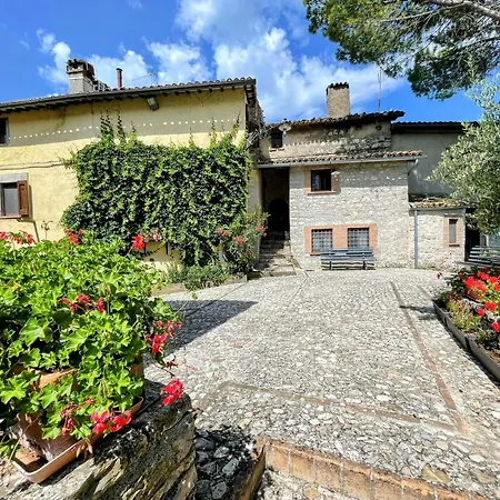 Vicolo - Sleeps 5 With Air Con, Wifi, Balcony For Dining And Pool Strettura