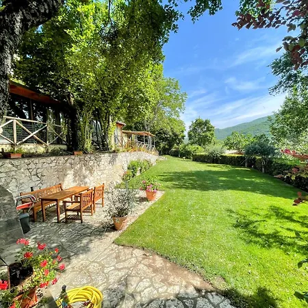 Vicolo - Sleeps 5 With Air Con, Wifi, Balcony For Dining And Pool
