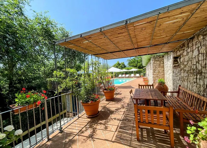 Vicolo - Sleeps 5 With Air Con, Wifi, Balcony For Dining And Pool