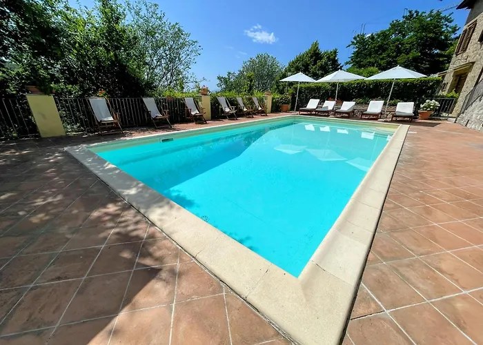 Vicolo - Sleeps 5 With Air Con, Wifi, Balcony For Dining And Pool *