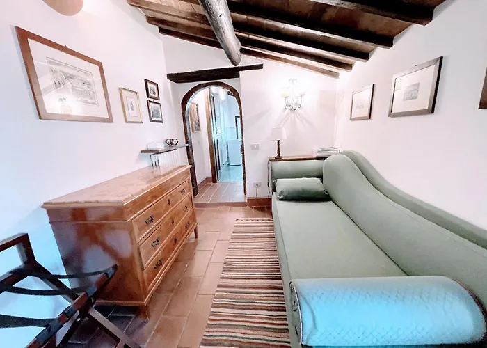 Vicolo - Sleeps 5 With Air Con, Wifi, Balcony For Dining And Pool * Strettura